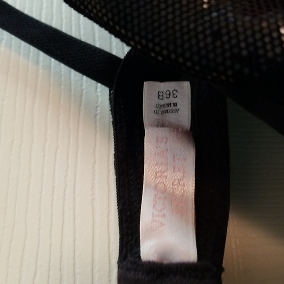 💕VICTORIA SECRET VINTAGE BRA& MATCHING PANTIES 💕 - Picture 4 of 10